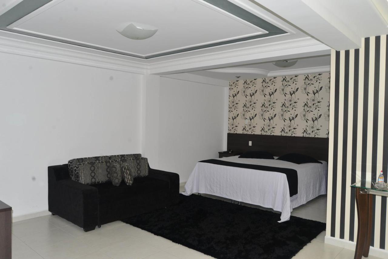 Del'Fiori Hotel Ubá Екстериор снимка