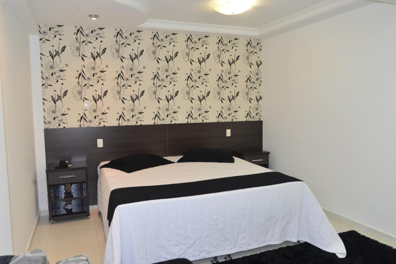 Del'Fiori Hotel Ubá Екстериор снимка